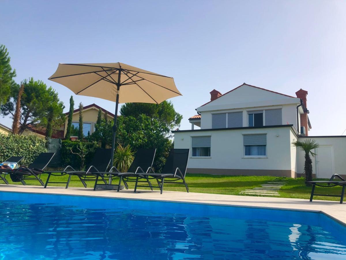 Apartmaji Melipu 1 Izola Exteriör bild