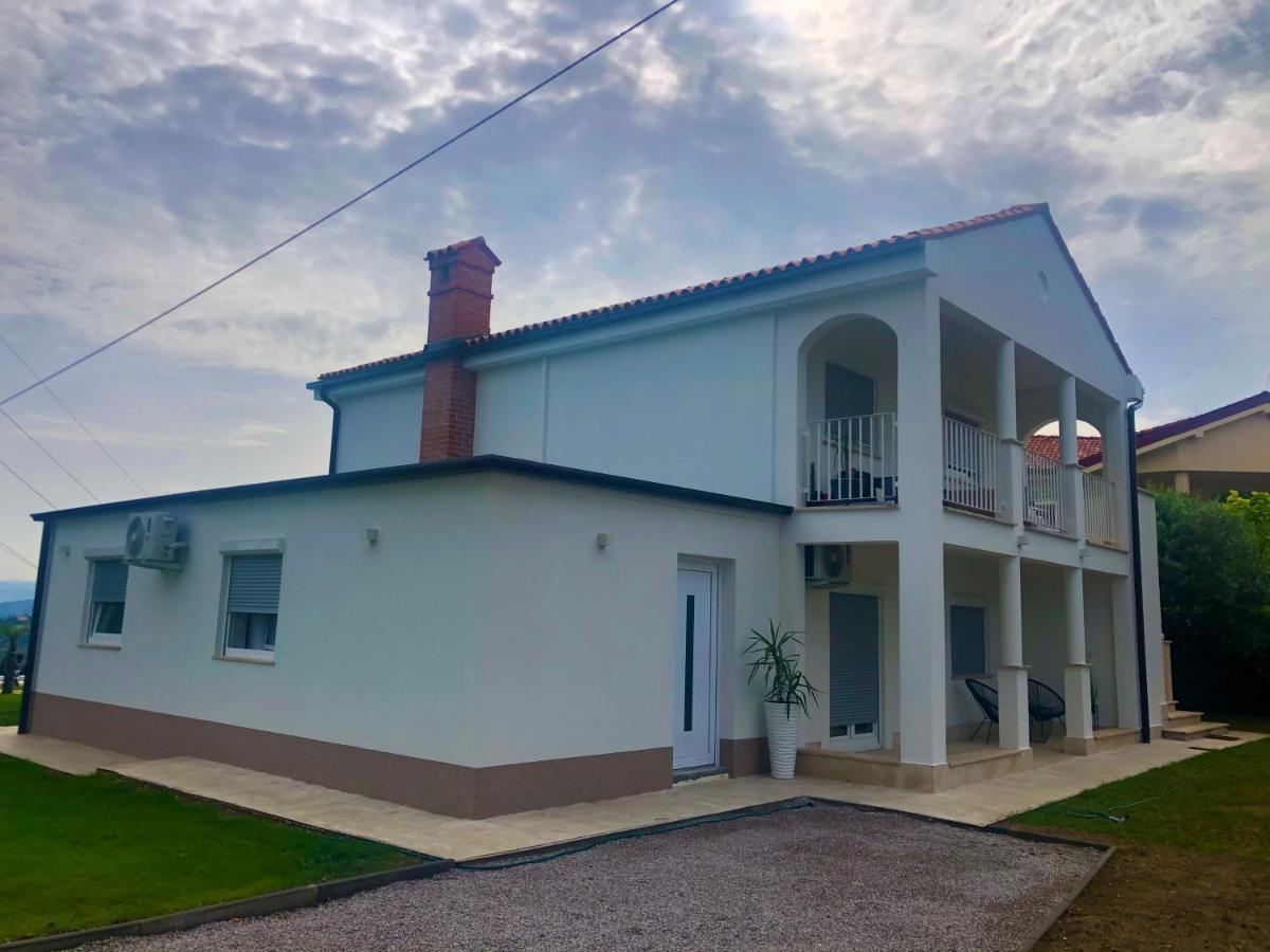 Apartmaji Melipu 1 Izola Exteriör bild
