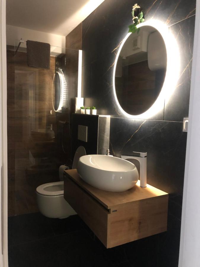 Apartmaji Melipu 1 Izola Exteriör bild