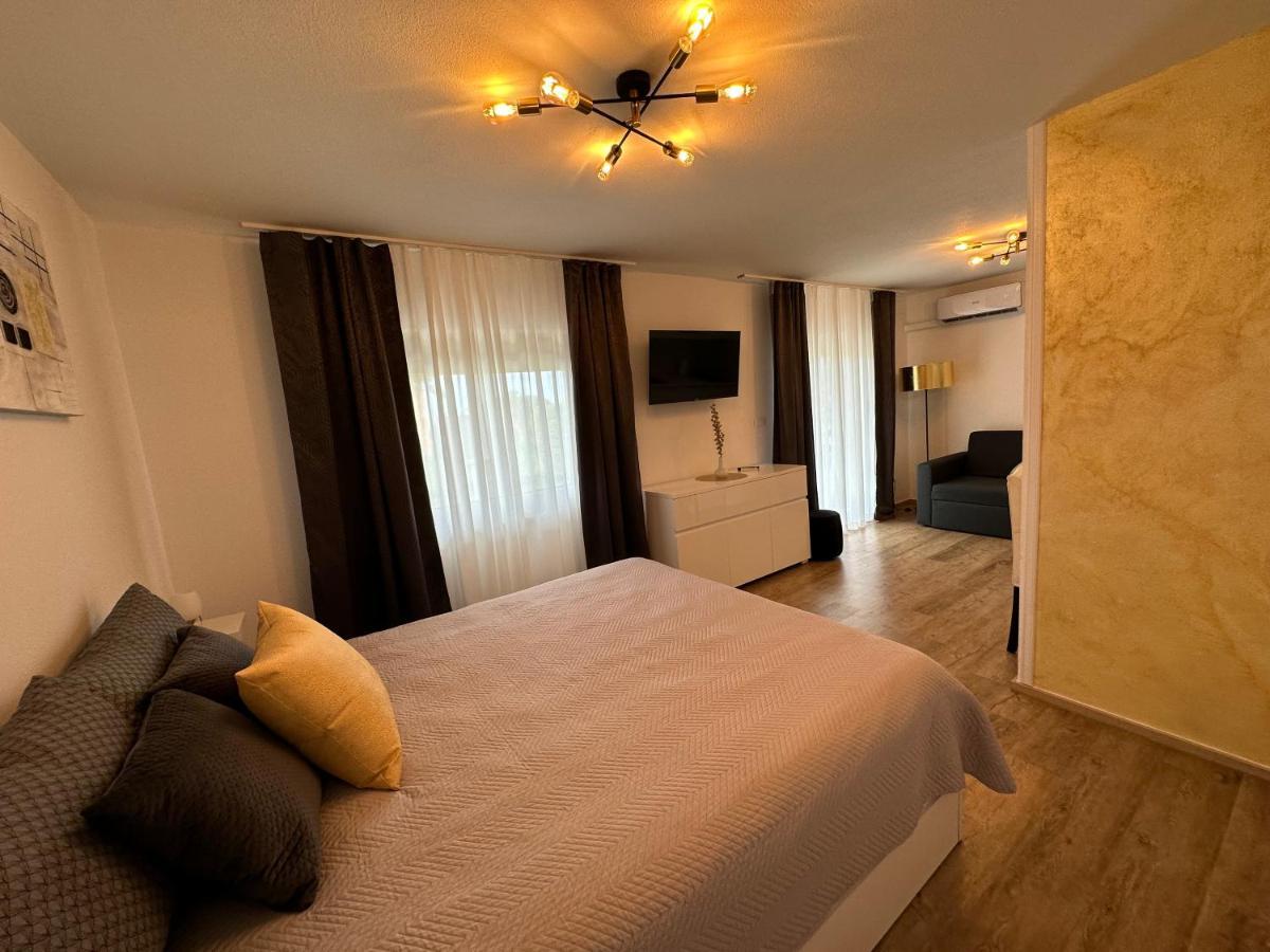 Apartmaji Melipu 1 Izola Exteriör bild
