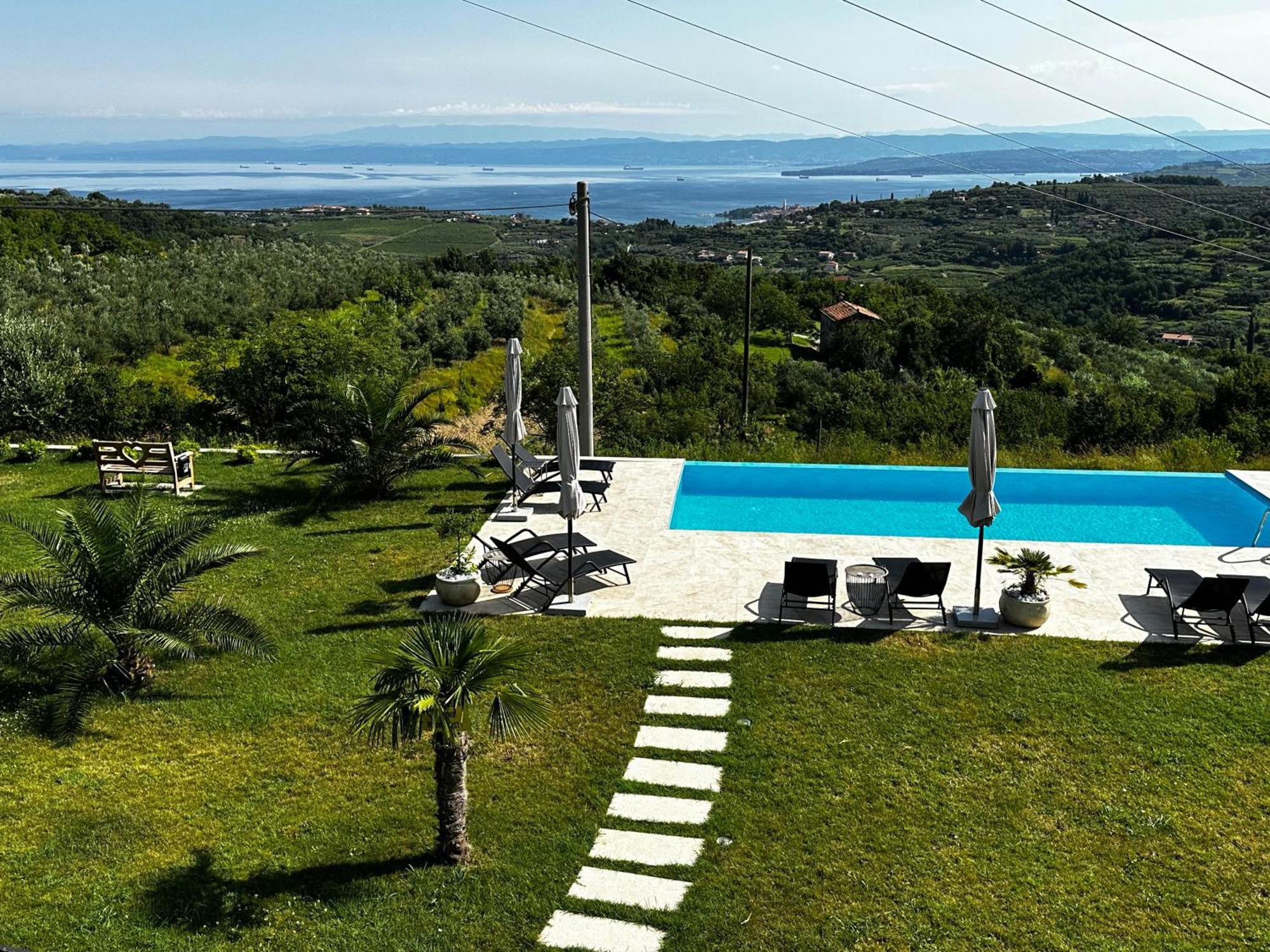 Apartmaji Melipu 1 Izola Exteriör bild